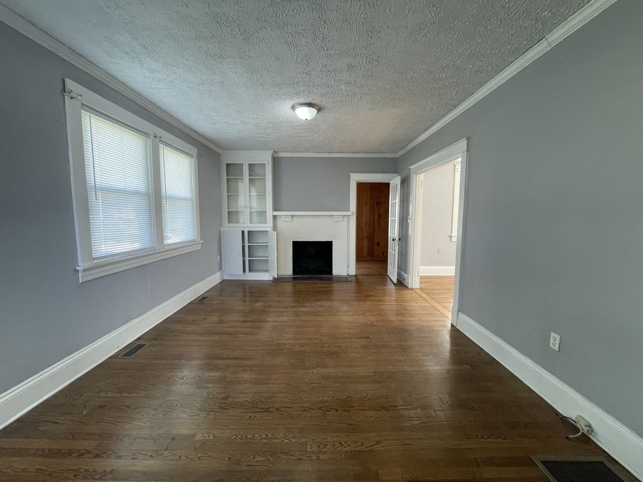 4626 S Amherst Hwy #1 - Photo 2 of 8