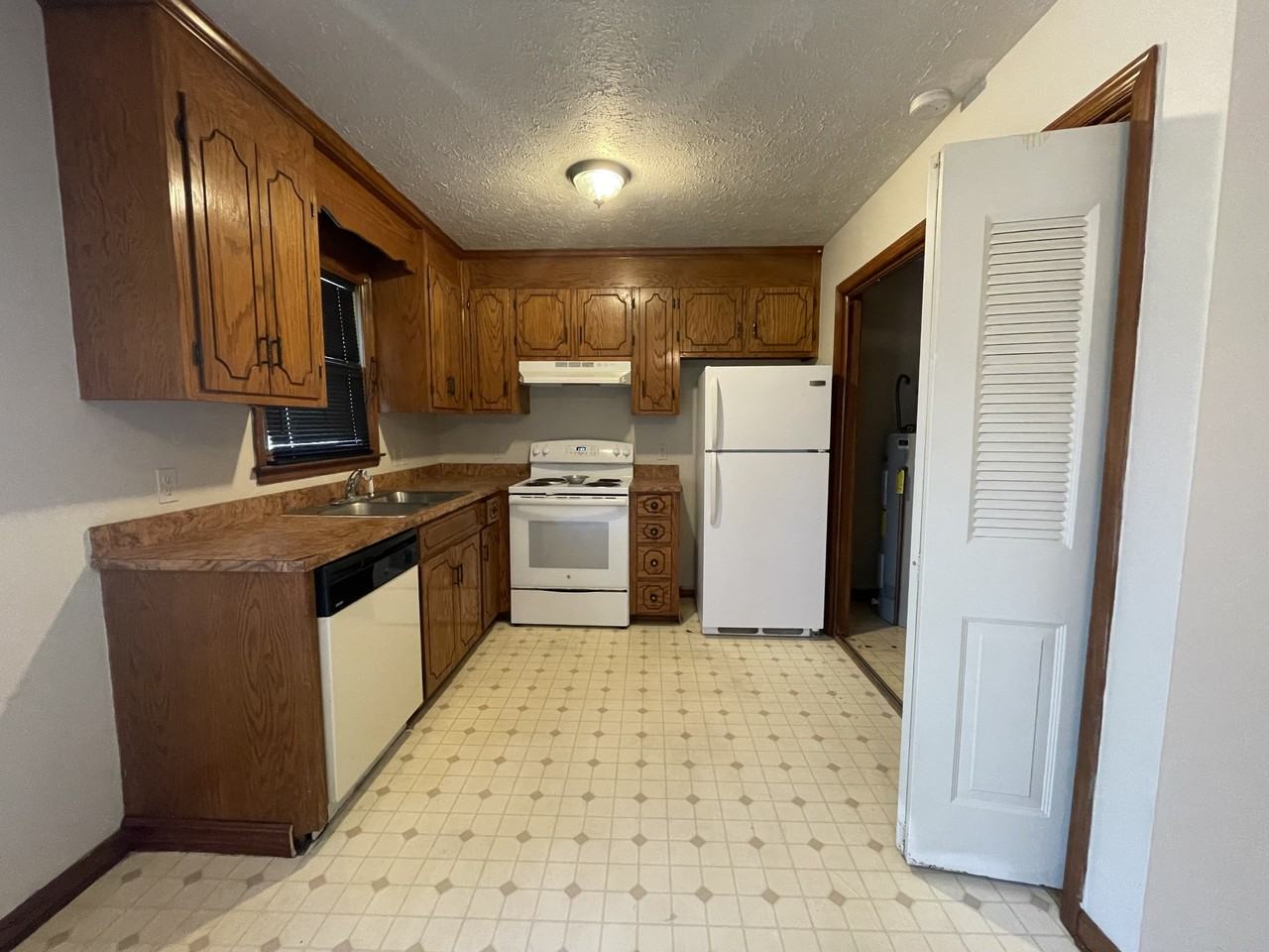 260 Mays StreetAPT A #A - Photo 2 of 8