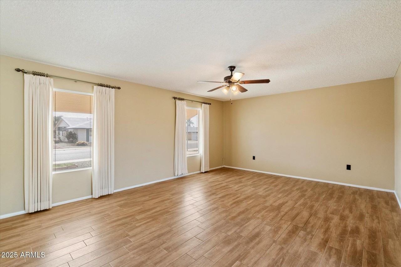 10528 W Tumblewood Dr - Photo 5 of 20