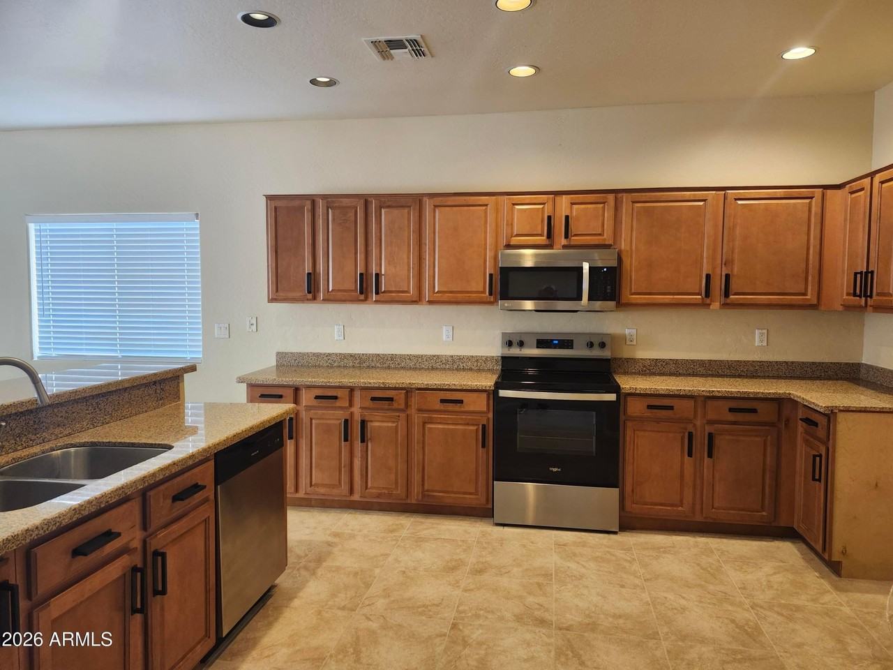 41132 N Hudson Trl - Photo 5 of 18