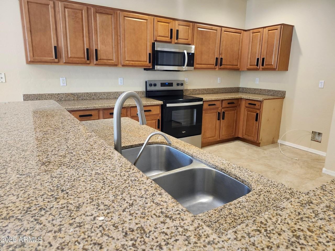 41132 N Hudson Trl - Photo 6 of 18