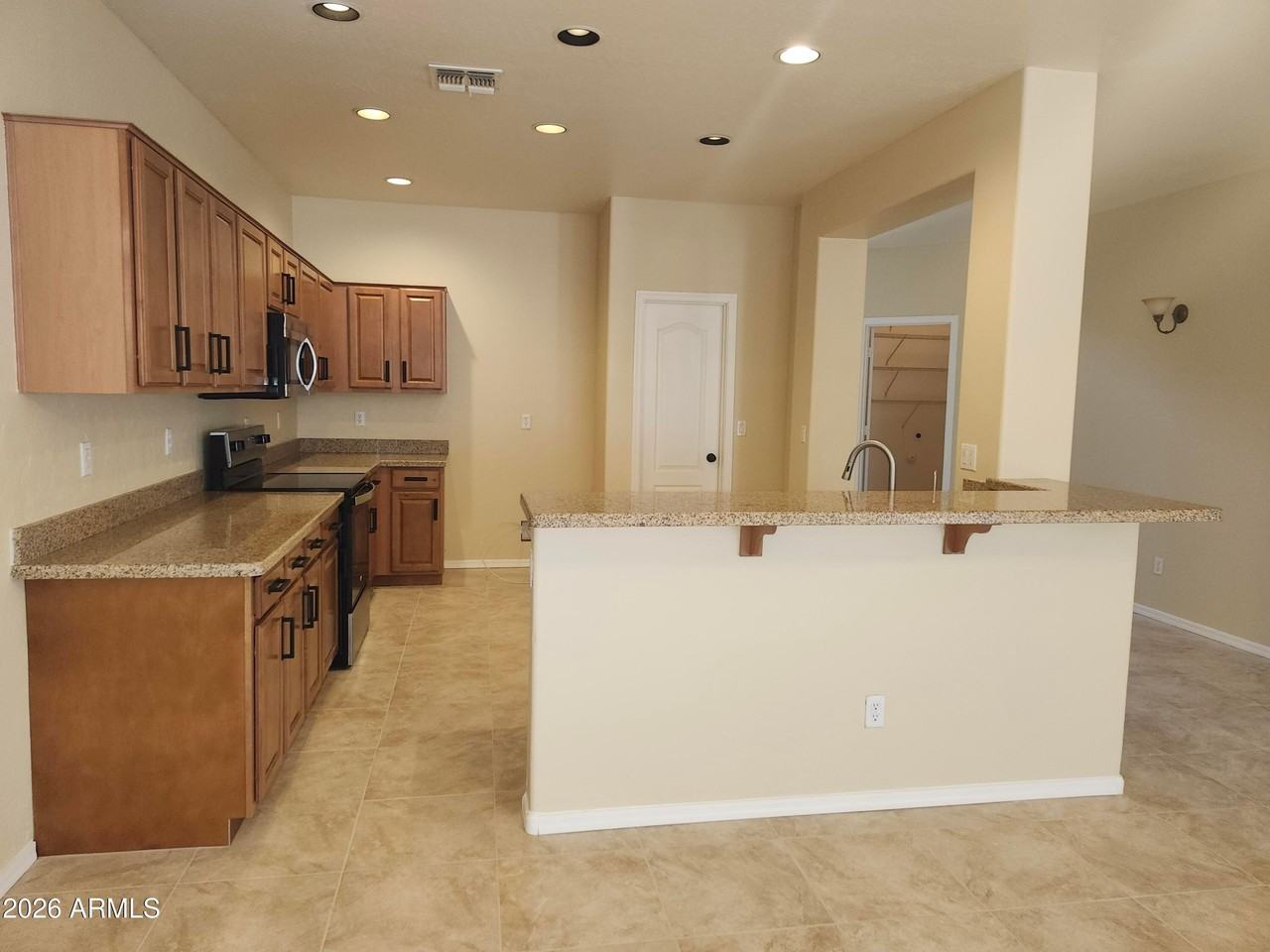 41132 N Hudson Trl - Photo 7 of 18