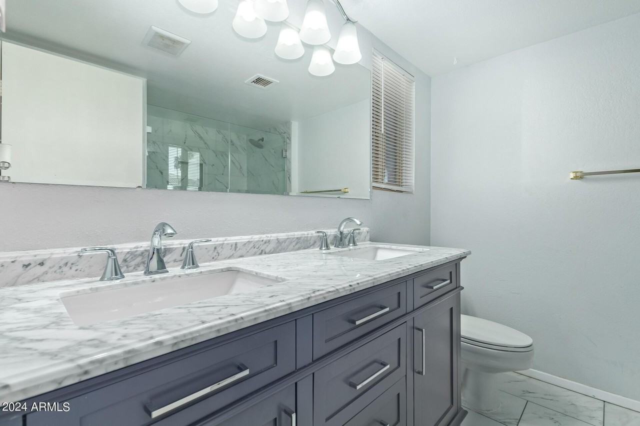 14237 N 41st Dr - Photo 7 of 17