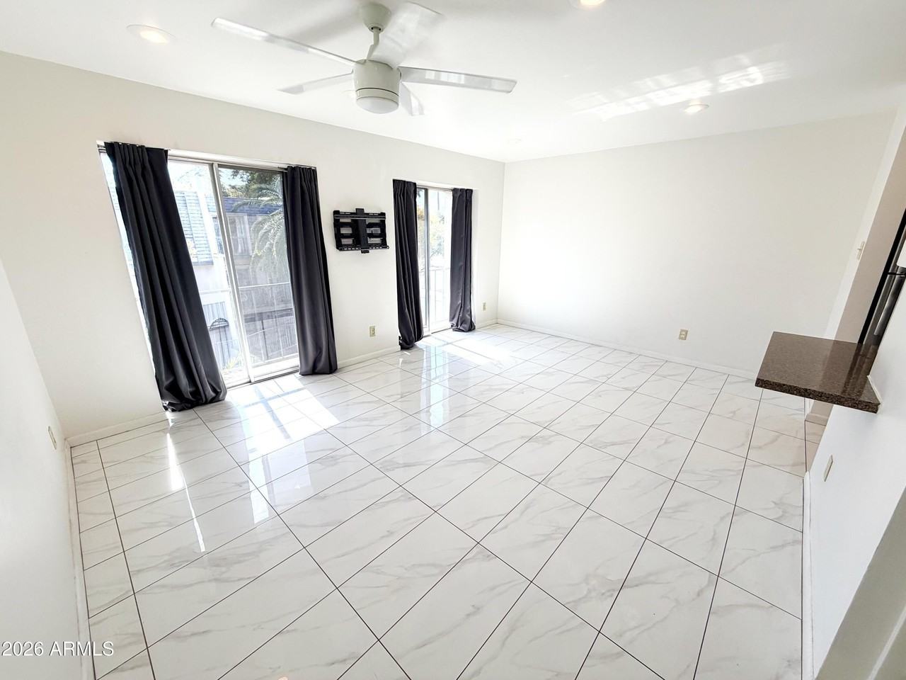 1016 E Osborn Rd #F - Photo 4 of 14