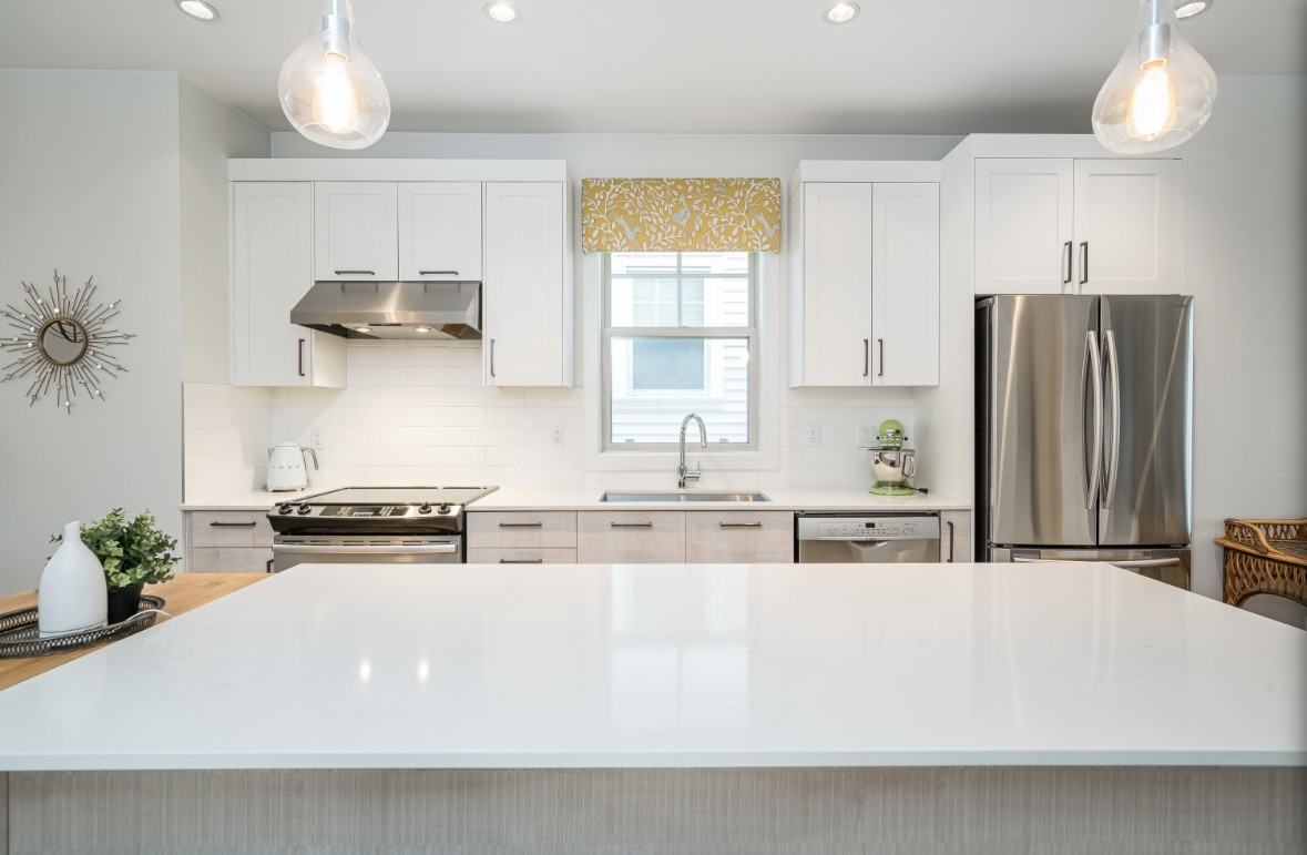 1708 King George Blvd #16 - Photo 6 of 23