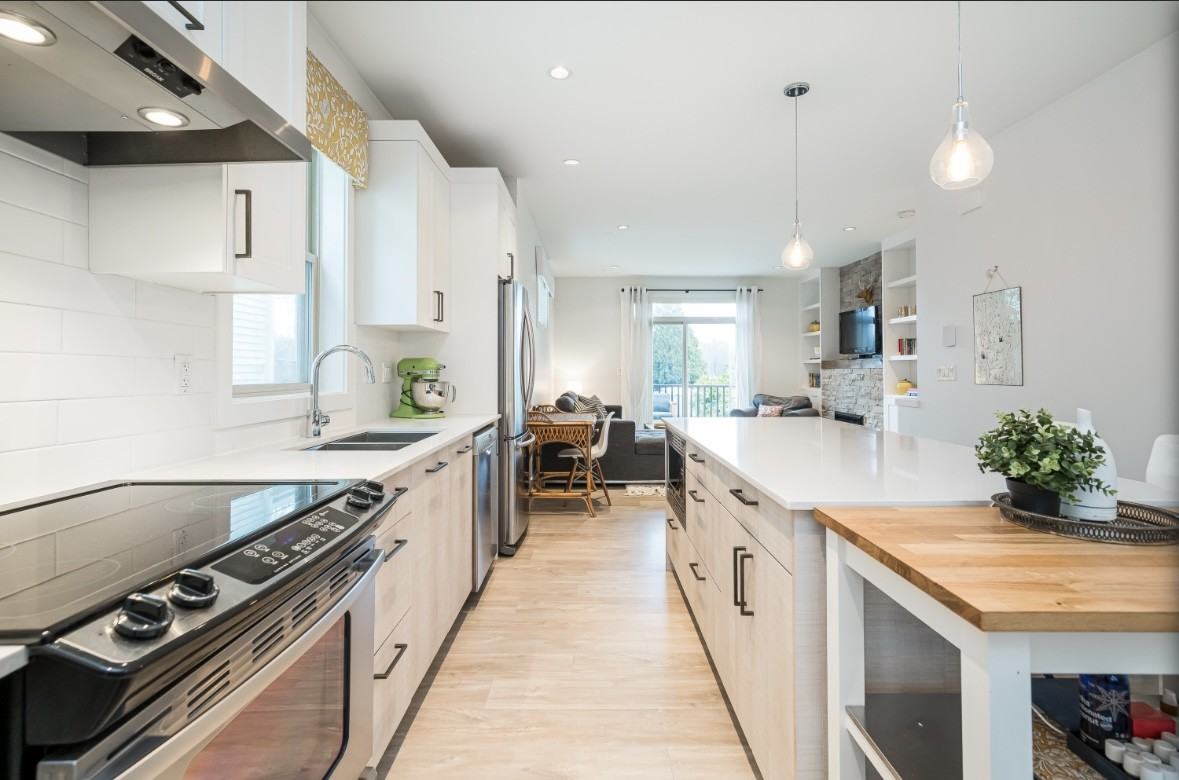 1708 King George Blvd #16 - Photo 7 of 23