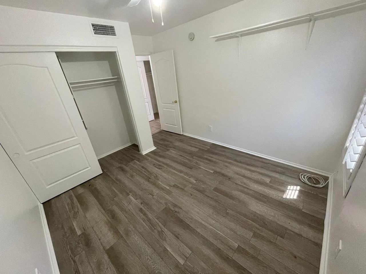 2460 E Whitten St - Photo 7 of 15