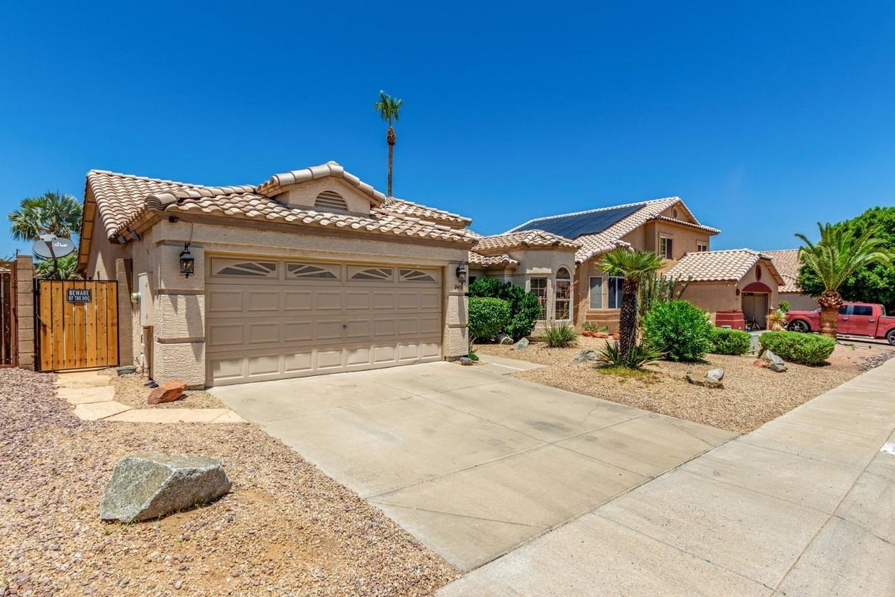 2412 E Wescott Dr - Photo 6 of 26