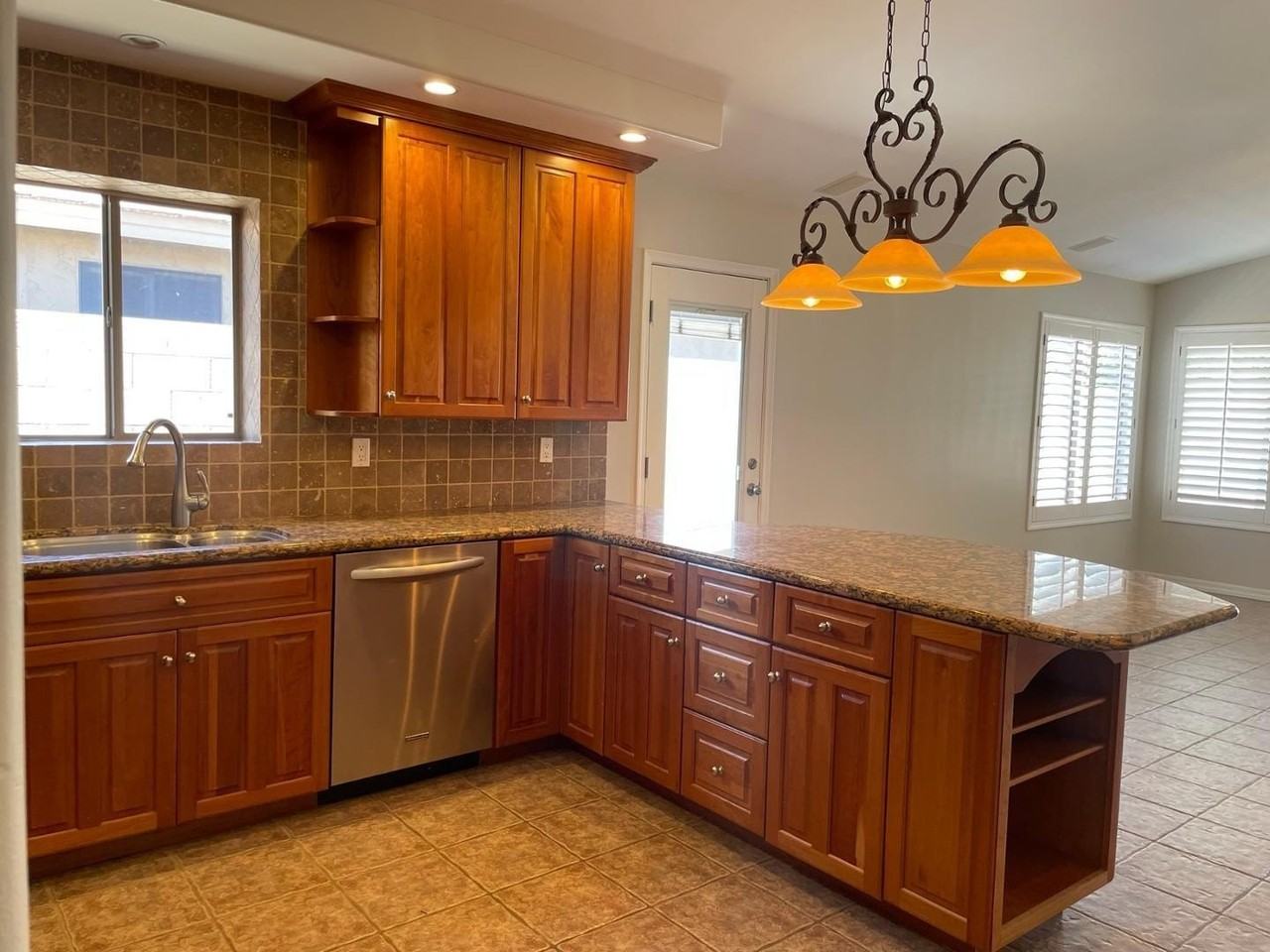 21611 N 48th Pl - Photo 5 of 24