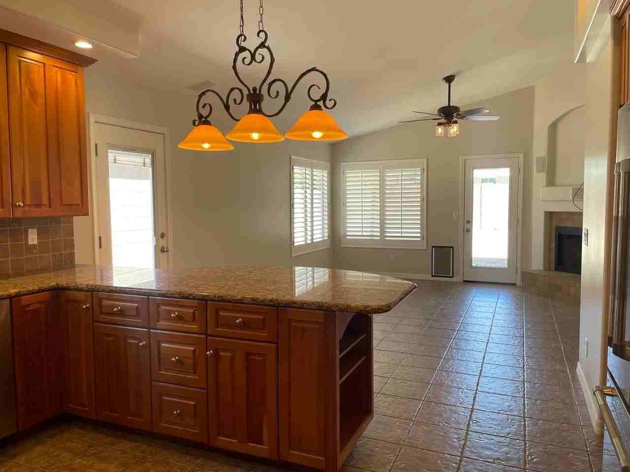 21611 N 48th Pl - Photo 6 of 24