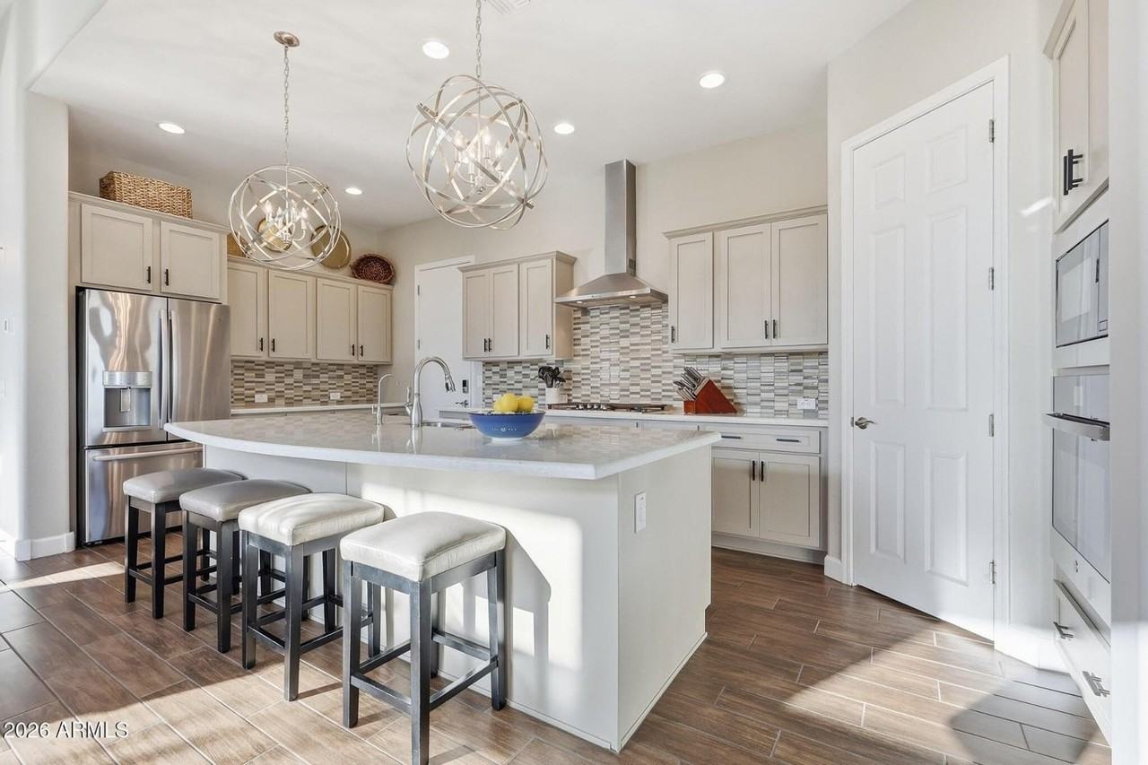 5113 N 207th Dr - Photo 2 of 14