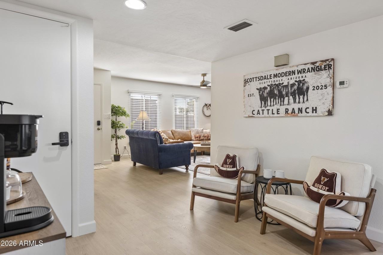 8107 E Vista Dr - Photo 5 of 25