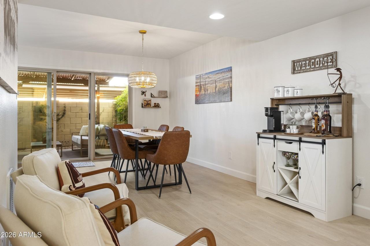 8107 E Vista Dr - Photo 6 of 25