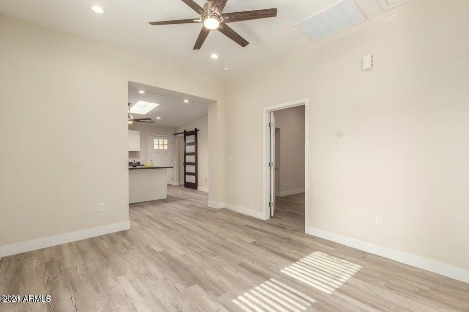 814 S 1st Ave - Photo 4 of 20