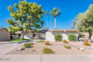 featured image of 7526 N Via De La Campana