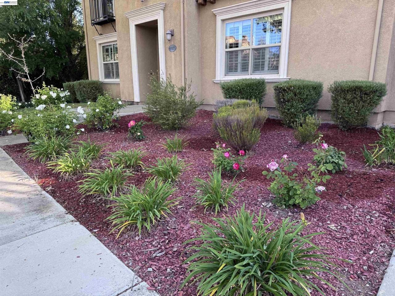 7875 Kennard Ln - Photo 3 of 50