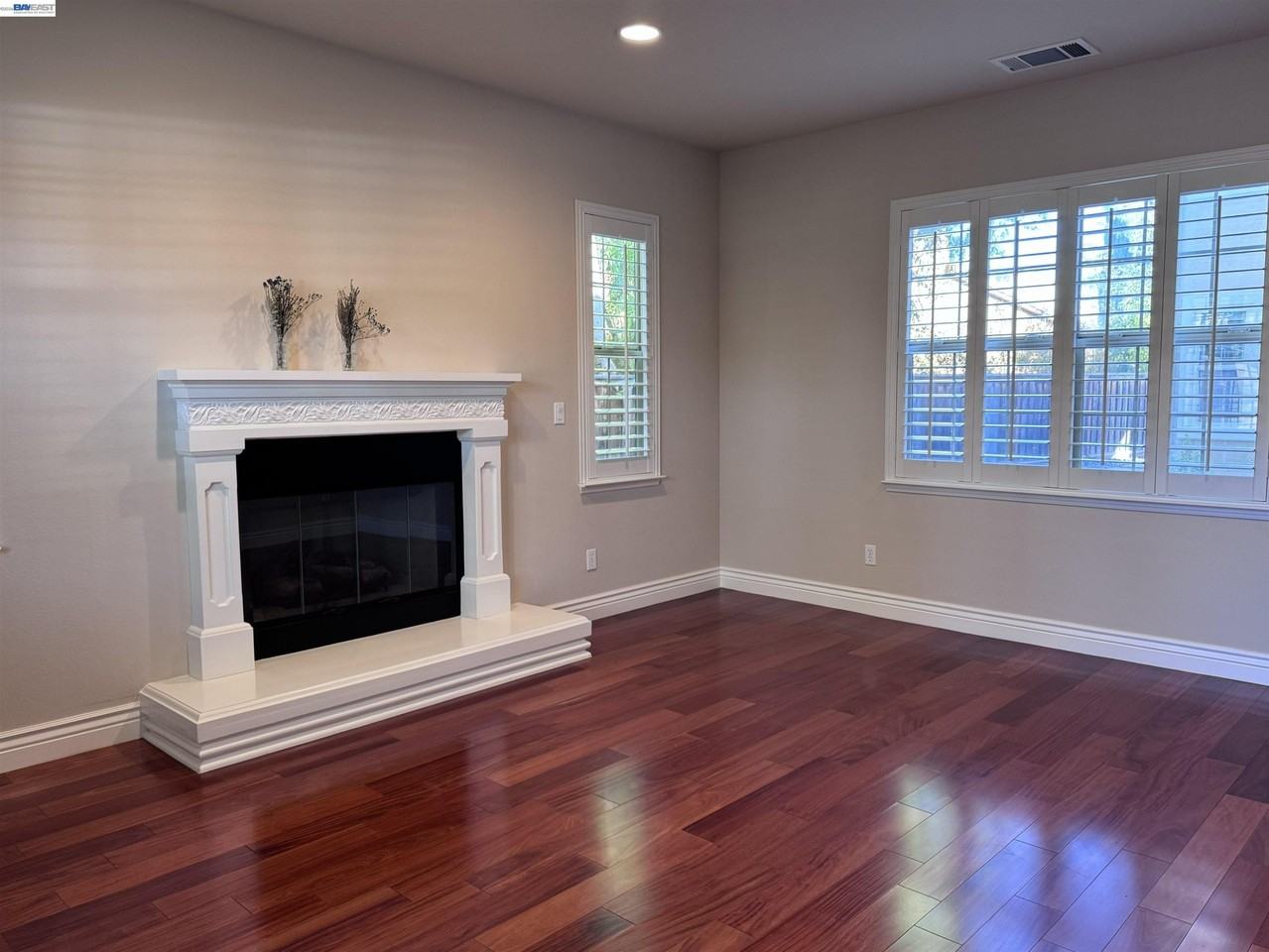 7875 Kennard Ln - Photo 5 of 50