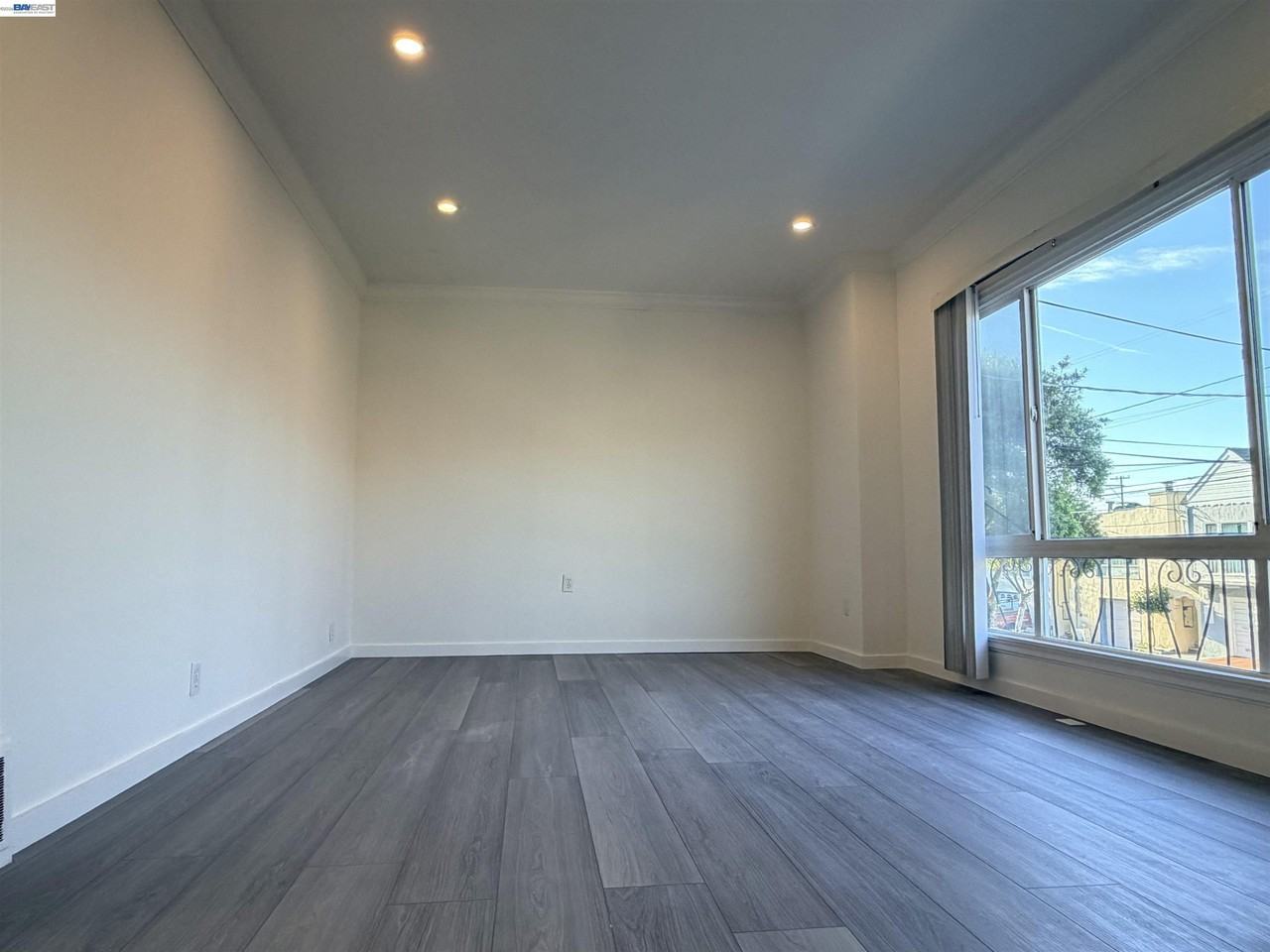 175 W Moltke St - Photo 2 of 13