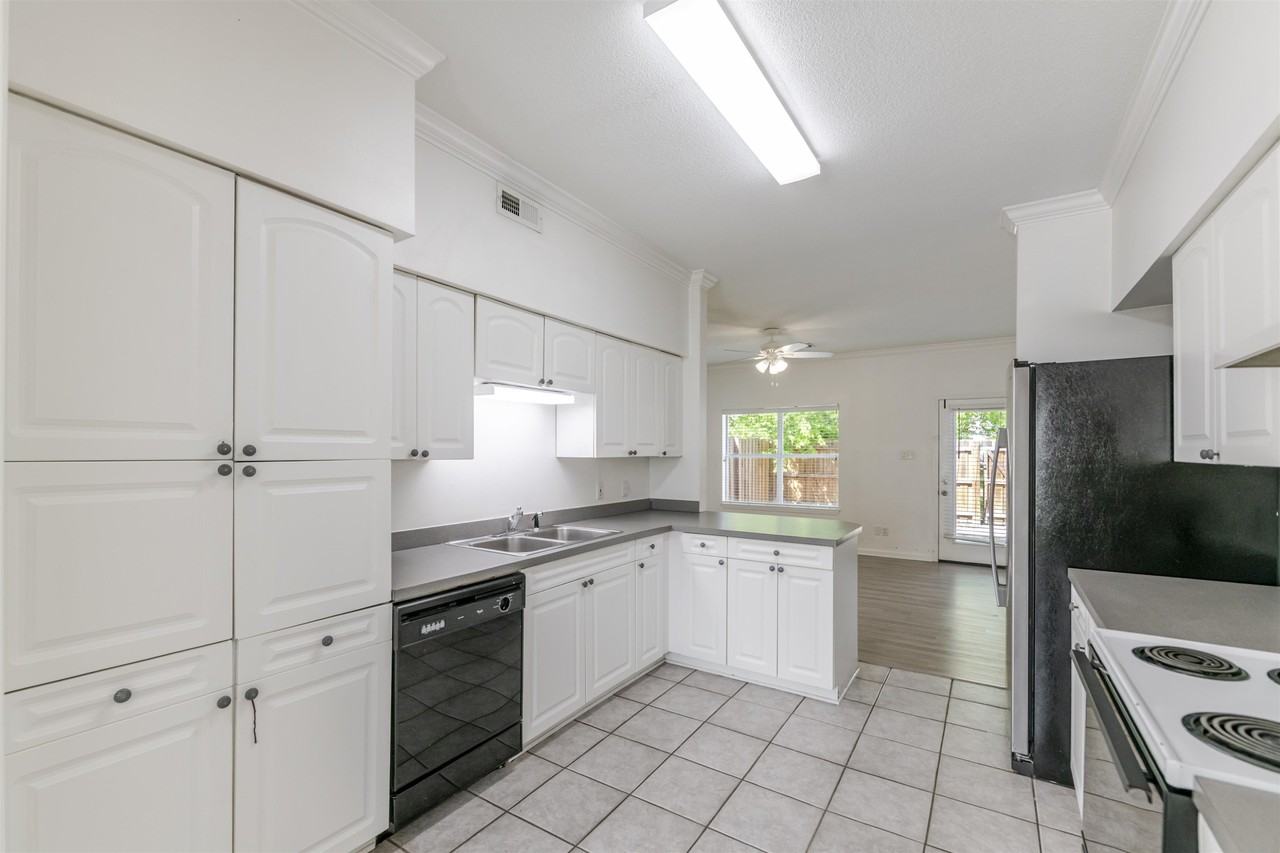 203 Rue D Iberville - Photo 3 of 15