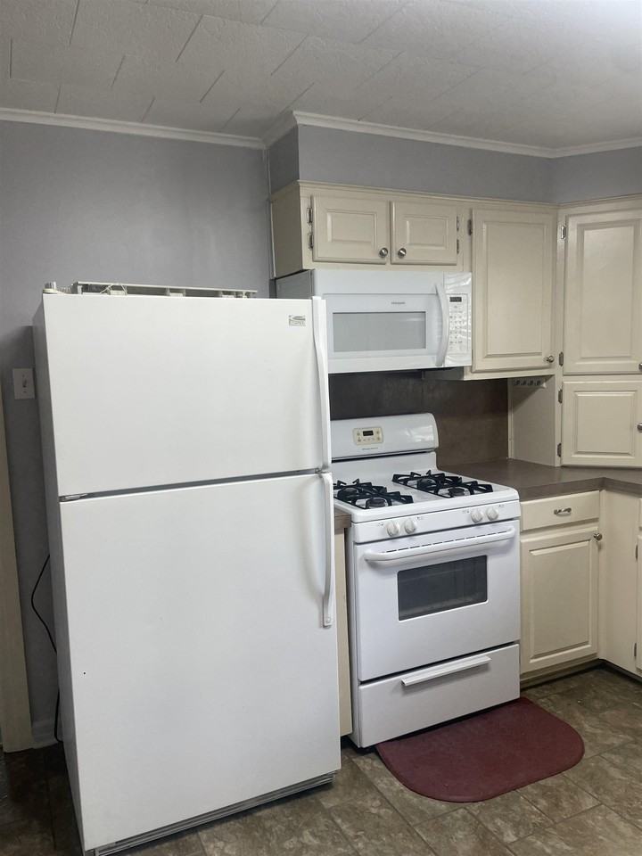 327 Morningside Dr - Photo 6 of 16