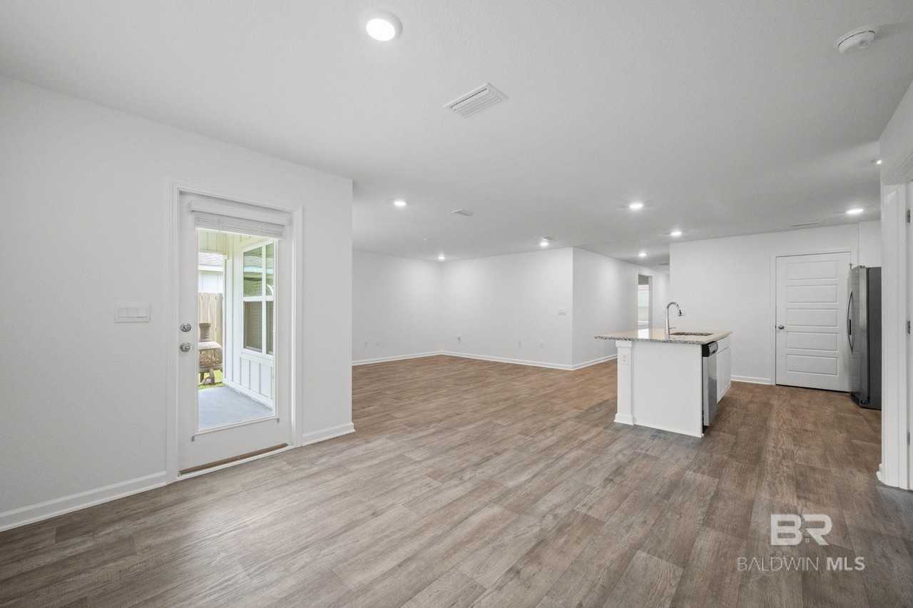 15133 Forsythia Loop - Photo 3 of 22