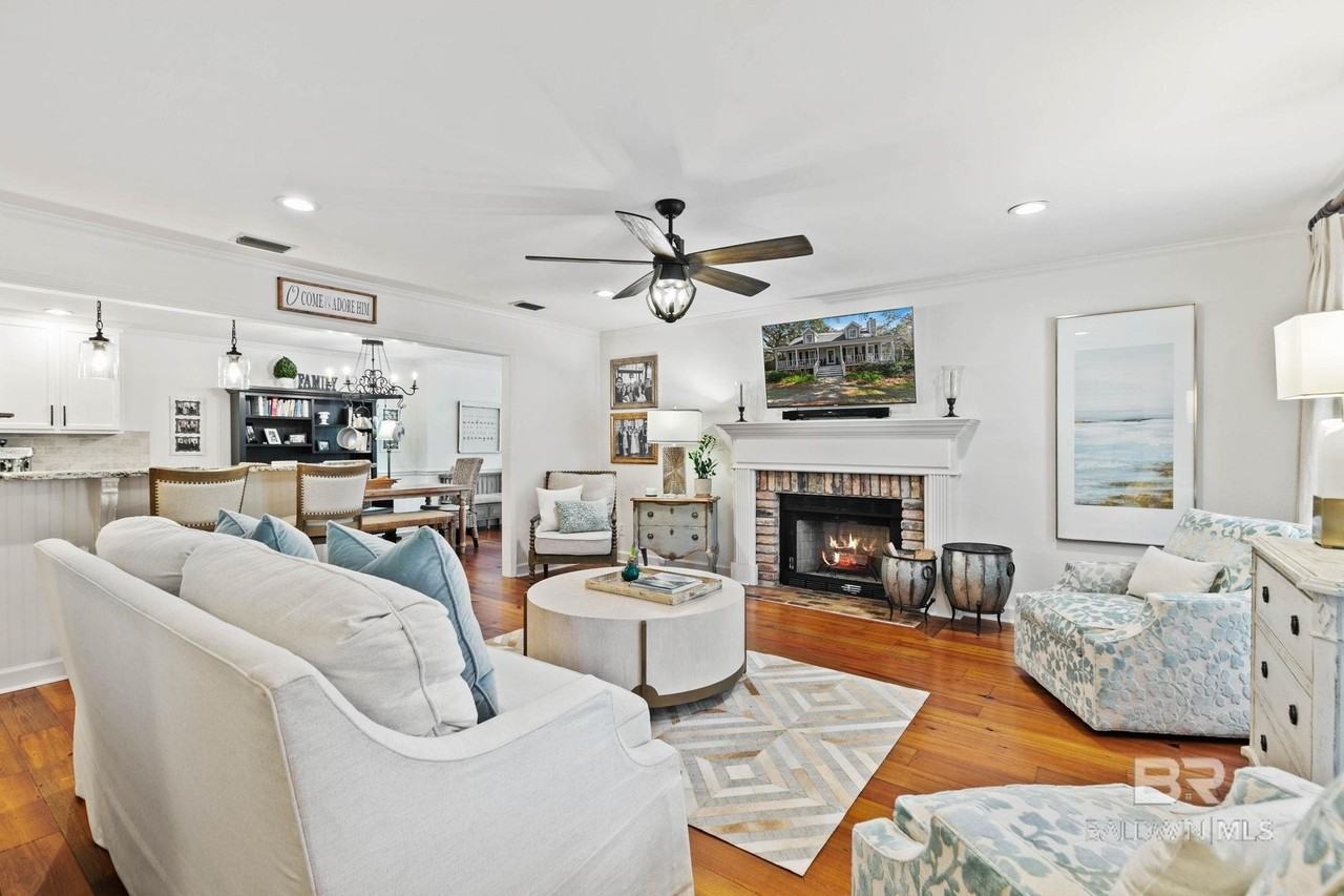 2 Echo Ln - Photo 2 of 13