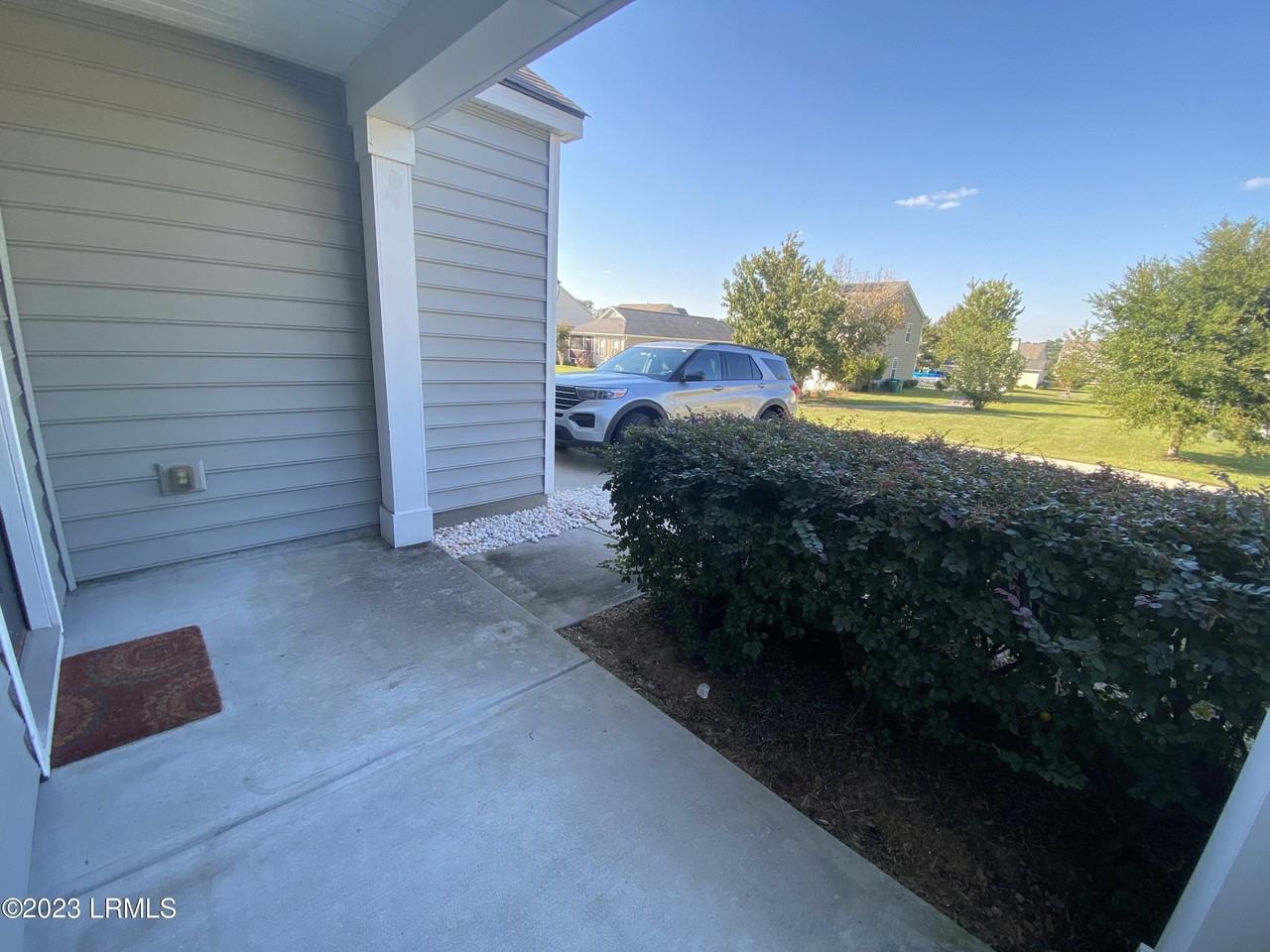 7 Binaker Ct - Photo 2 of 43