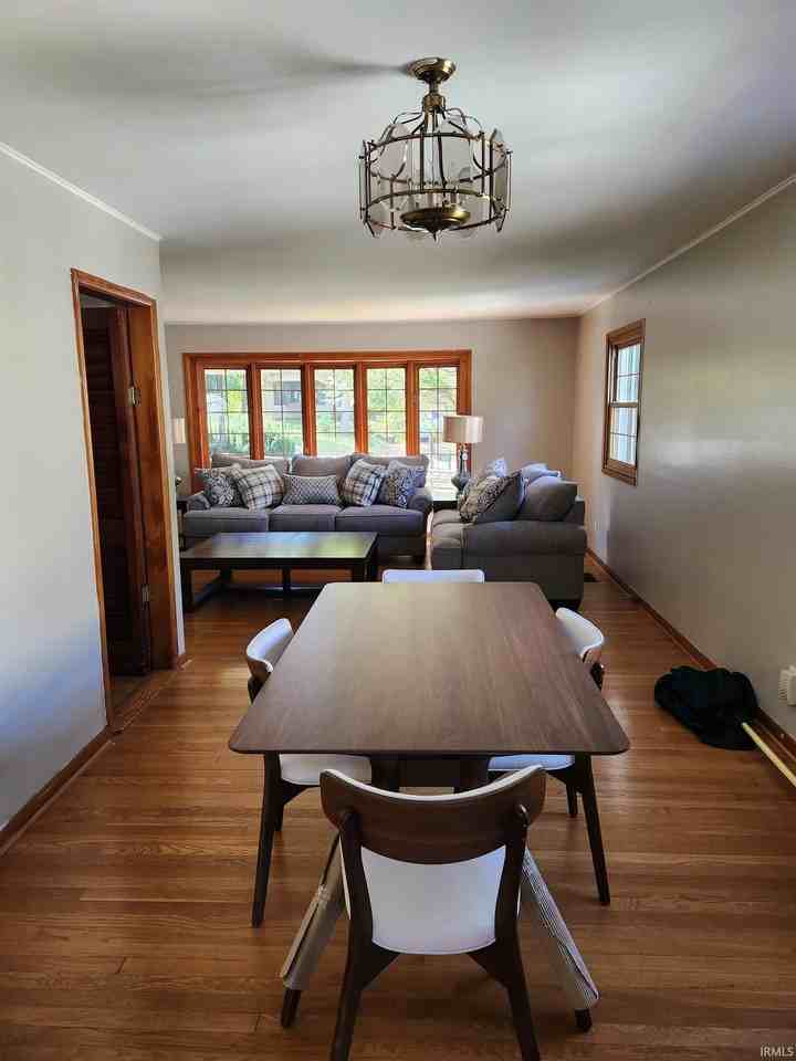 509 S Swain Ave - Photo 6 of 27