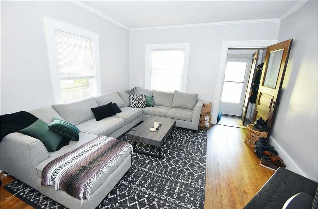 61 Morningside Park - Photo 4 of 16