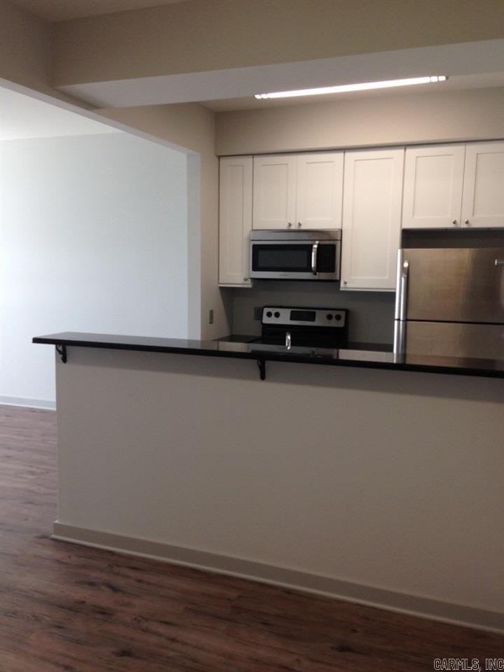 1855 Mckennon St - Photo 7 of 10