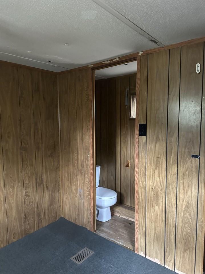 6609 Fitts Rd - Photo 7 of 9