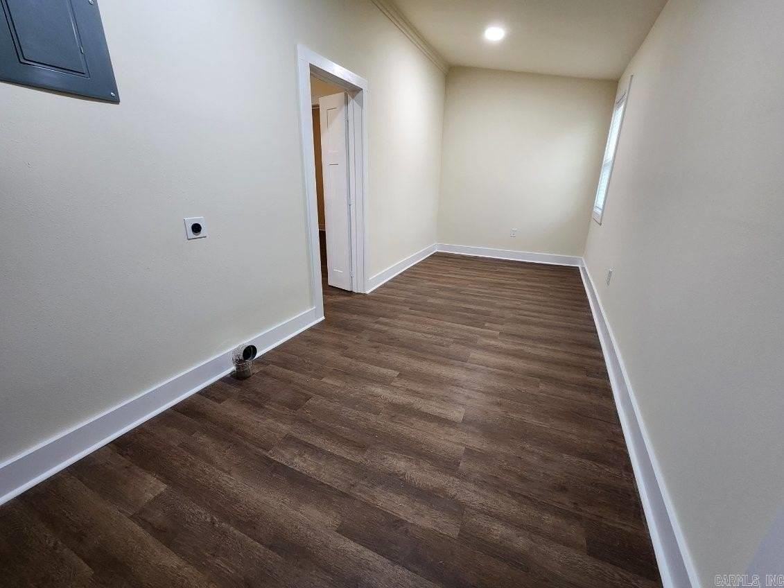 1303 Gray St - Photo 5 of 10