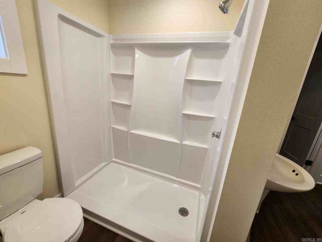 1303 Gray St - Photo 7 of 10