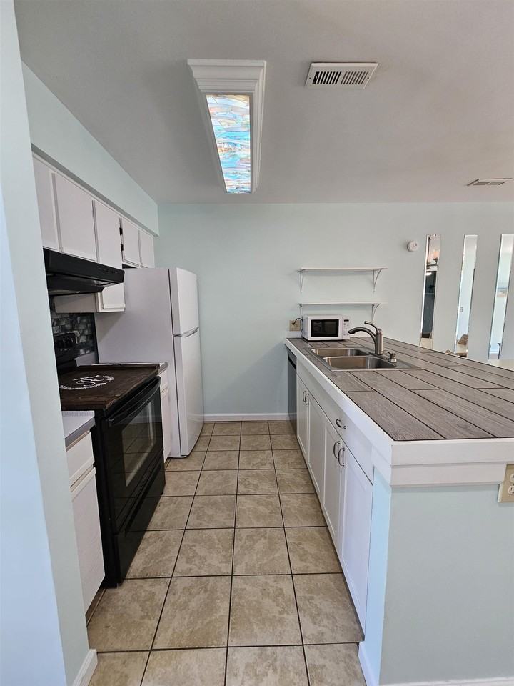 4489 L R I Ln - Photo 7 of 30