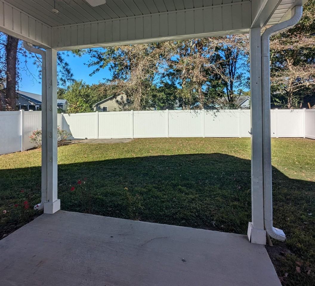 8031 Resin Rd - Photo 2 of 11