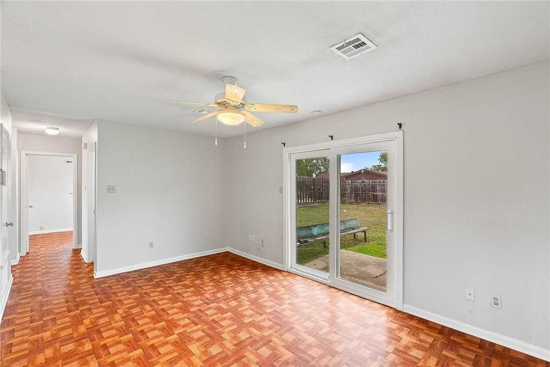 5418 Buggywhip Dr - Photo 4 of 15