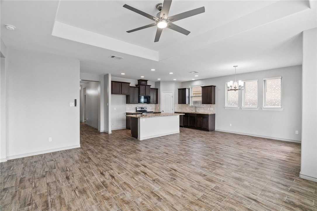 3406 Angelina St - Photo 3 of 15