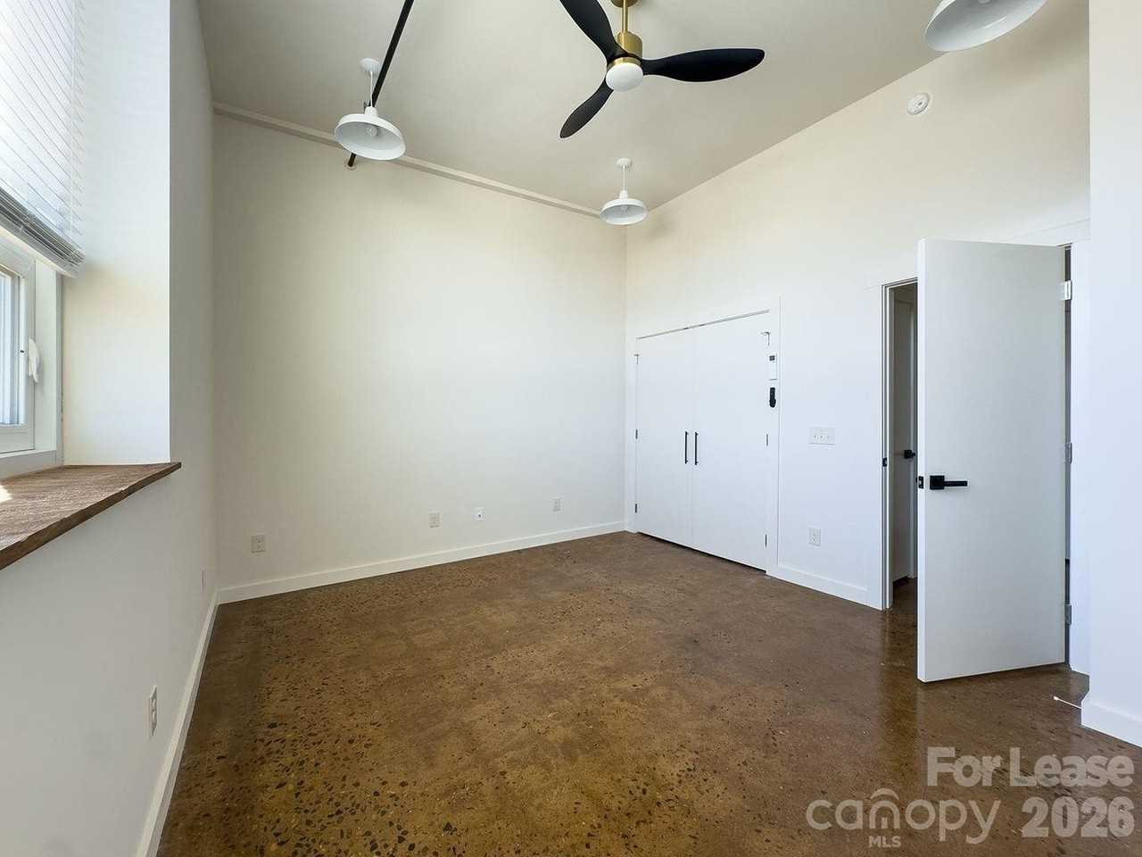 510 S College St Apt 120 - Photo 3 of 21