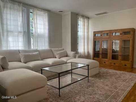 77 White St - Photo 5 of 14