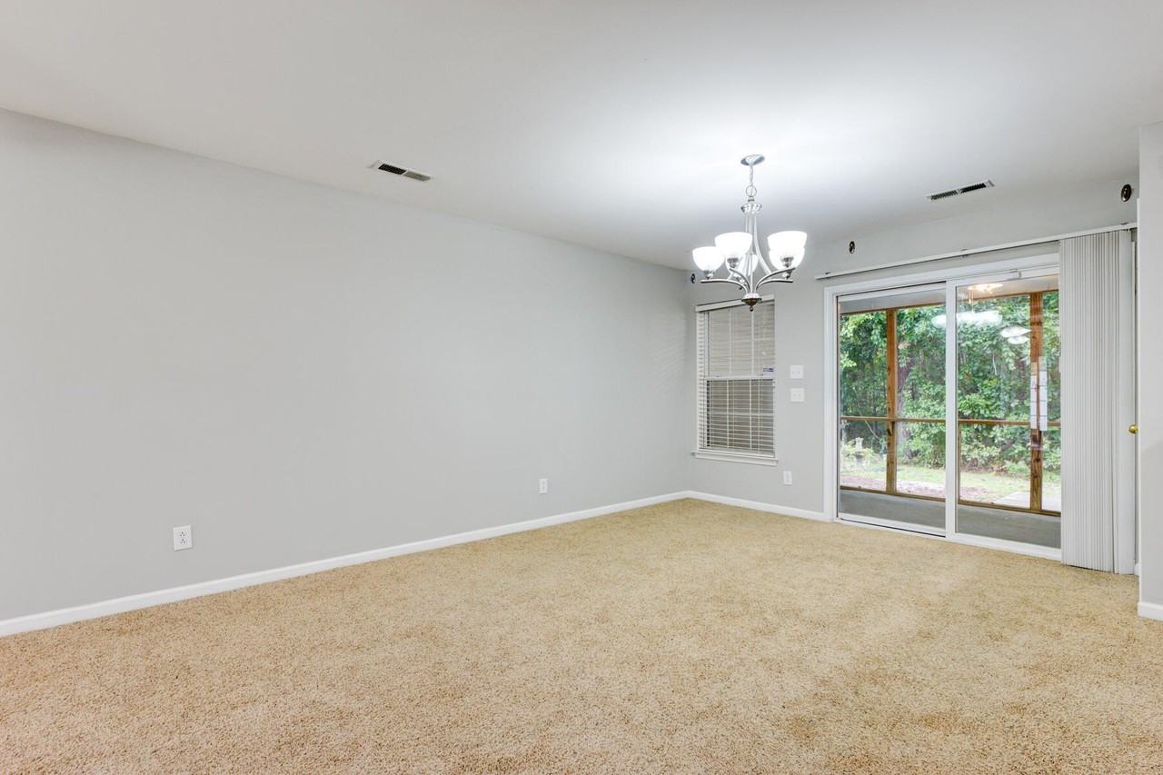 8849 Jenny Lind St - Photo 6 of 29