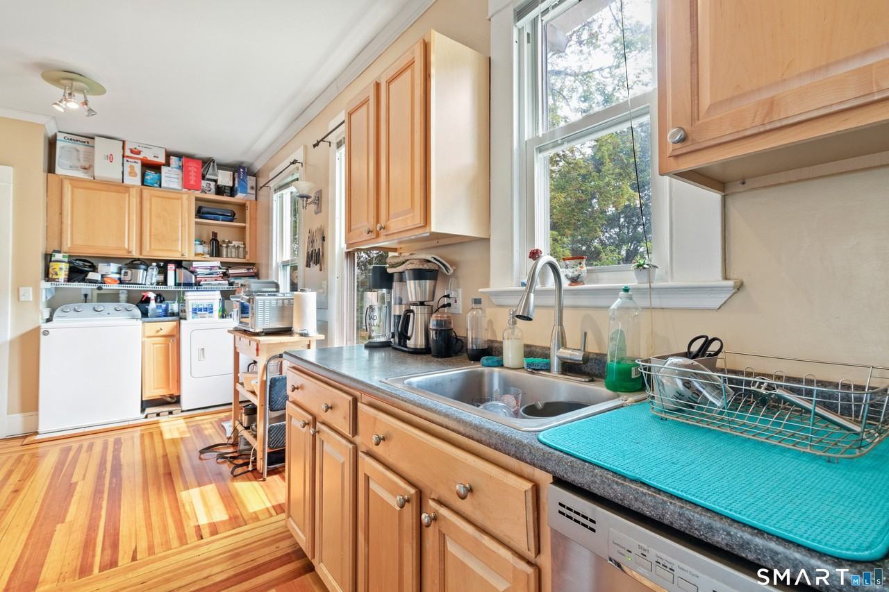 253 W Elm St Unit 2 - Photo 5 of 18