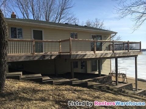 22111 Jay Ave SE - Photo 3 of 11