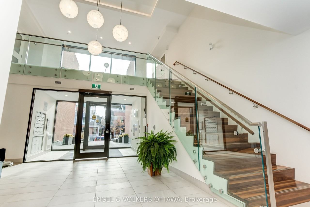280 Crichton Street 302 - Photo 3 of 28