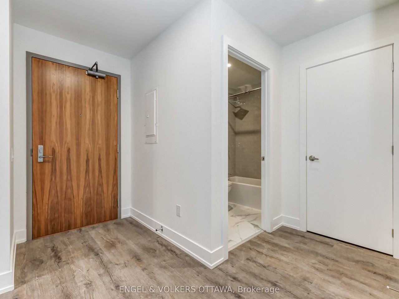 280 Crichton Street 302 - Photo 7 of 28