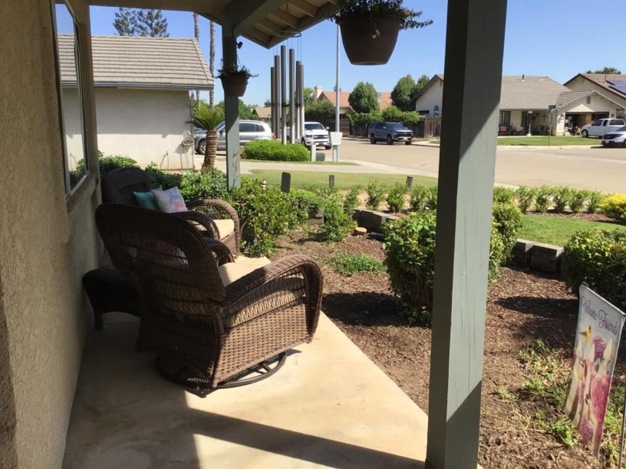 1555 Morgan Dr - Photo 6 of 41