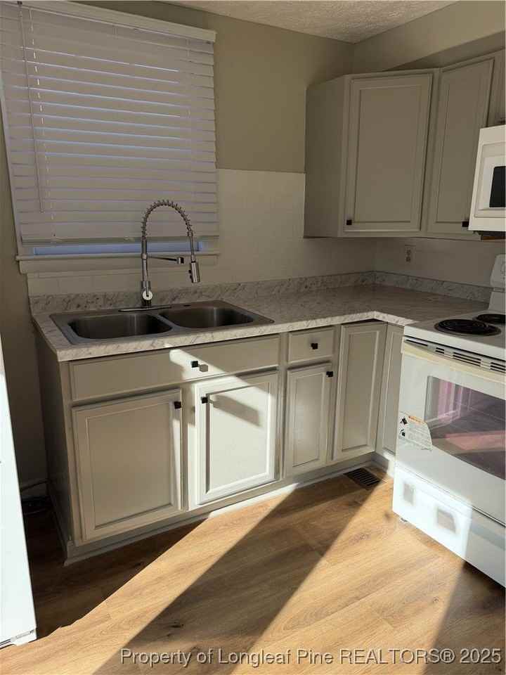 415 Vass Rd - Photo 6 of 12