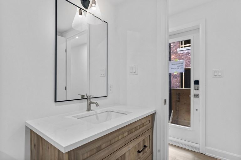 885 Somerset St W #2 - Photo 6 of 31