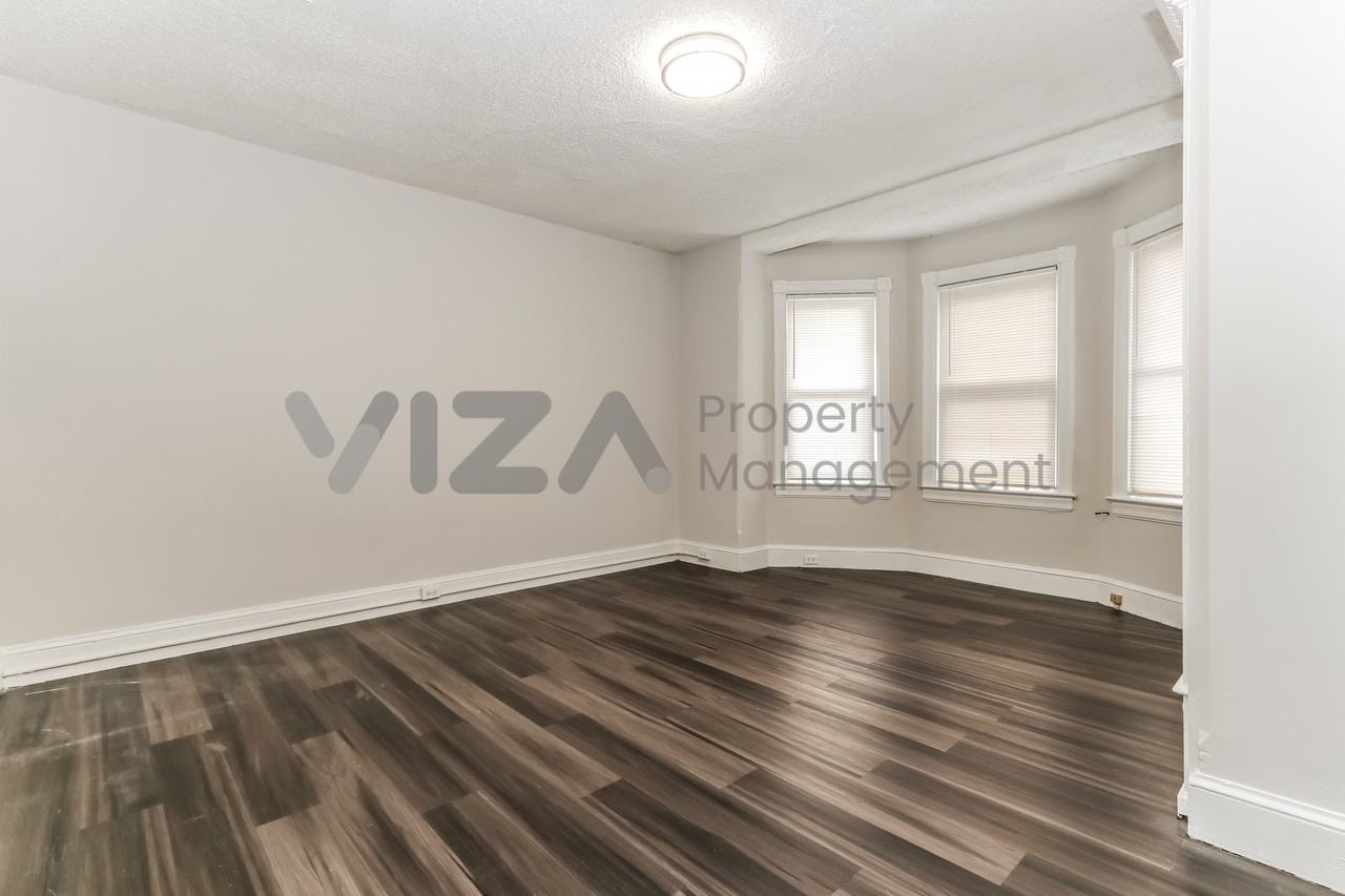 721 Hunter St #2 - Photo 4 of 16