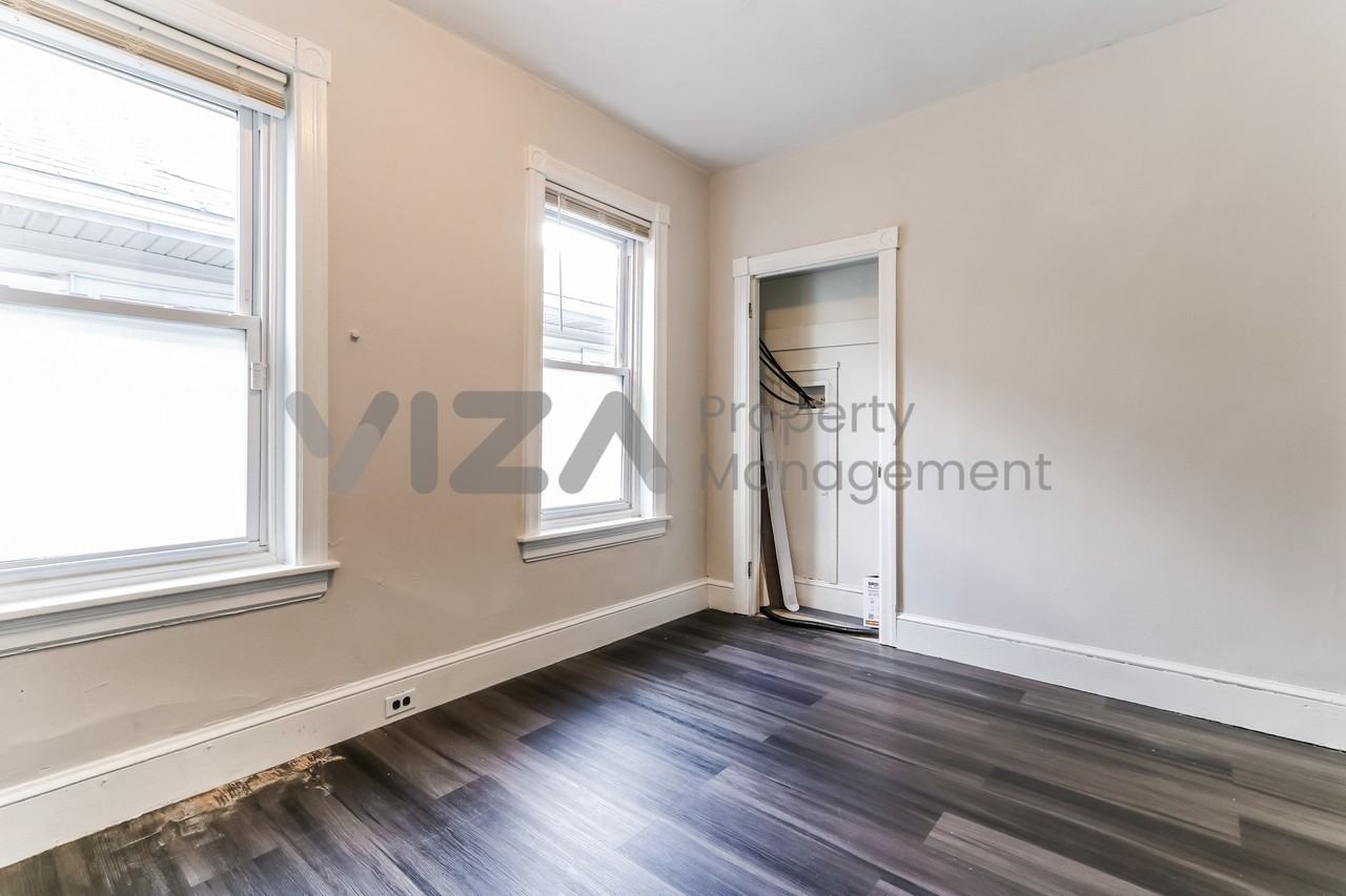 721 Hunter St #2 - Photo 6 of 16