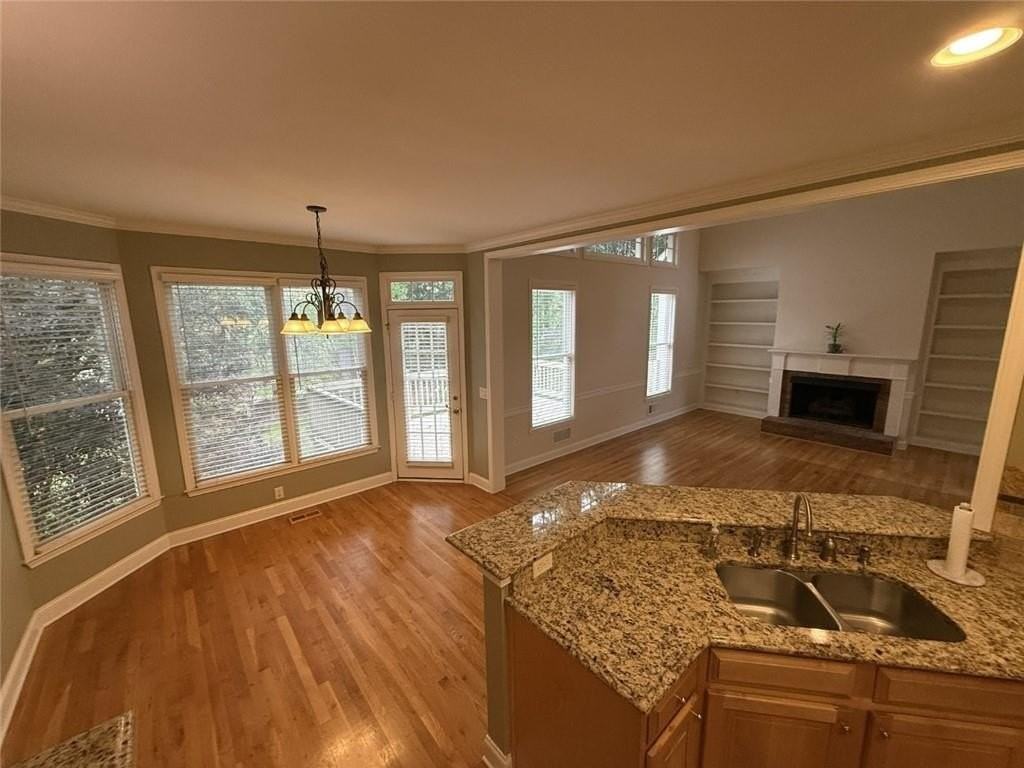 5730 Devonshire Way - Photo 4 of 50